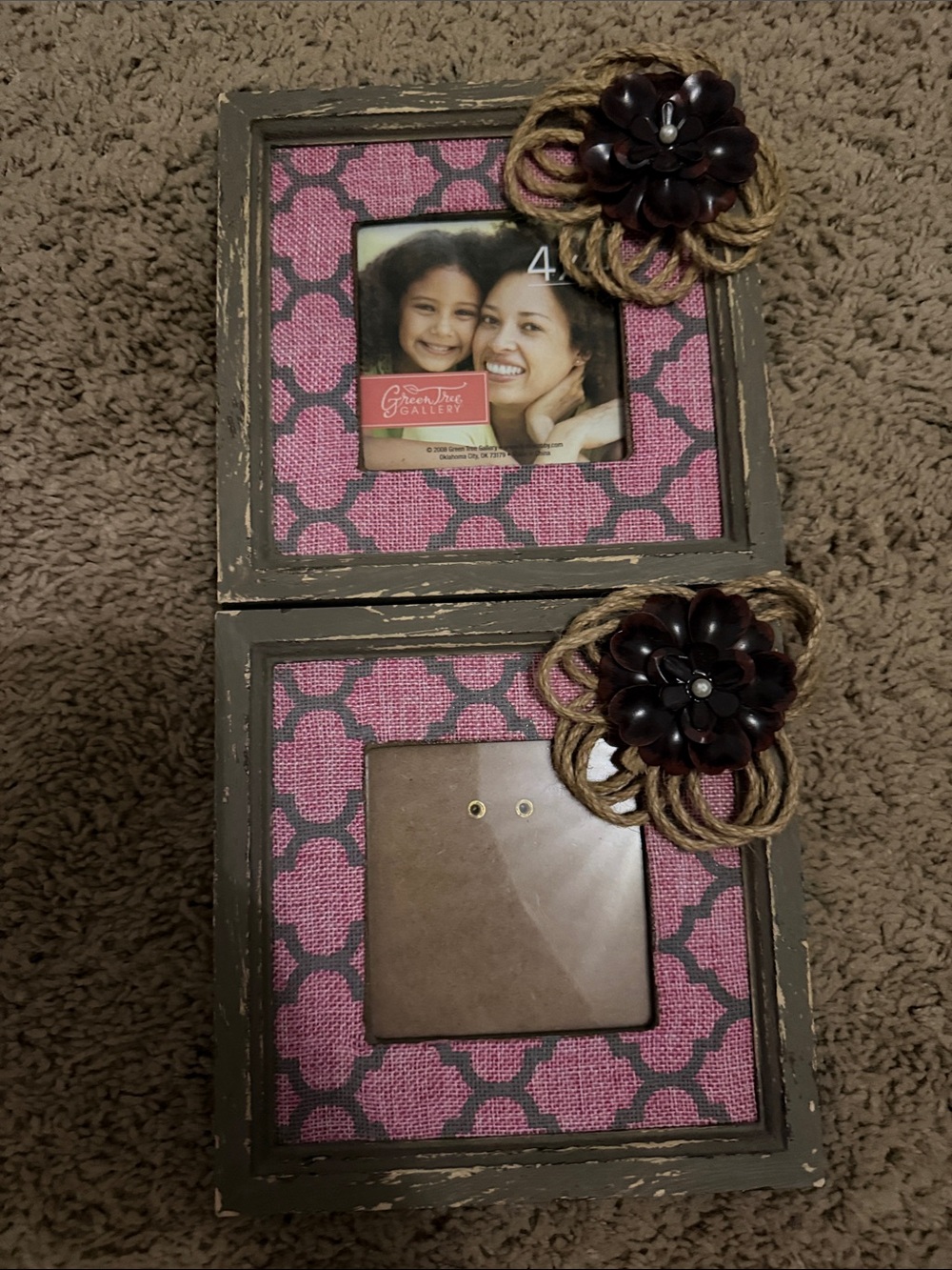 2 Picture Frames - 4x4